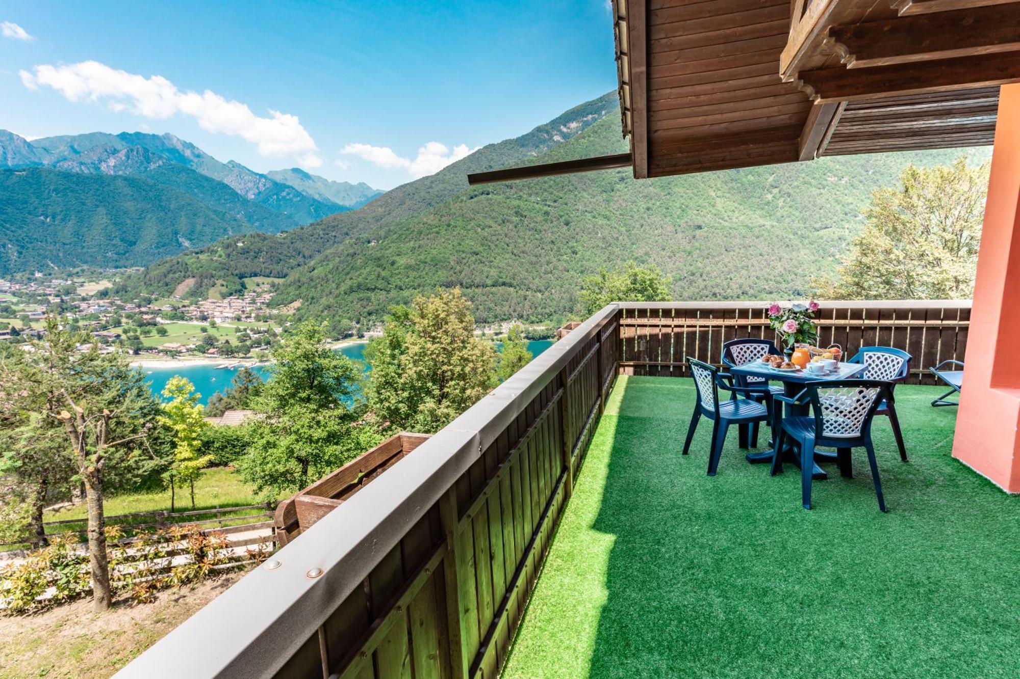 Le Terrazze Sul Lago - Ledro House Pieve Di Ledro Szoba fotó
